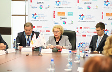 Фонд провел в Геленджике международный «Лин-саммит 2015»